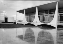 BRASILIEN, BRASILIA 1970, DIE NEUE HAUPTSTADT. ARCHITEKTUR: OSCAR NIEMEYER. BRASILIEN.
