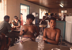MIKRONESIERIN, COFFEESHOP, YAP, KAROLINEN, MIKRONESIEN, 1970
